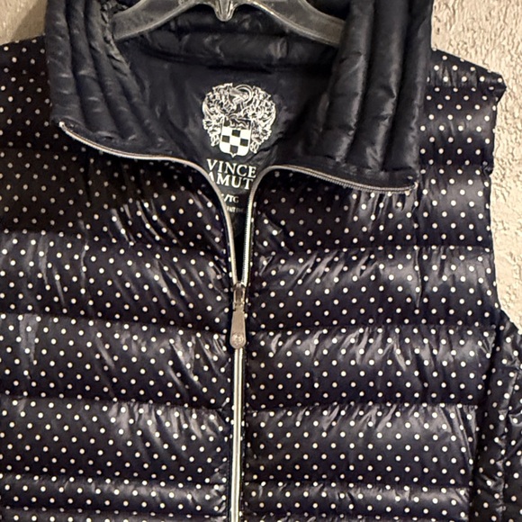 Vince Camuto Dark Blue Polka Dot Puffer Vest - Picture 2 of 8